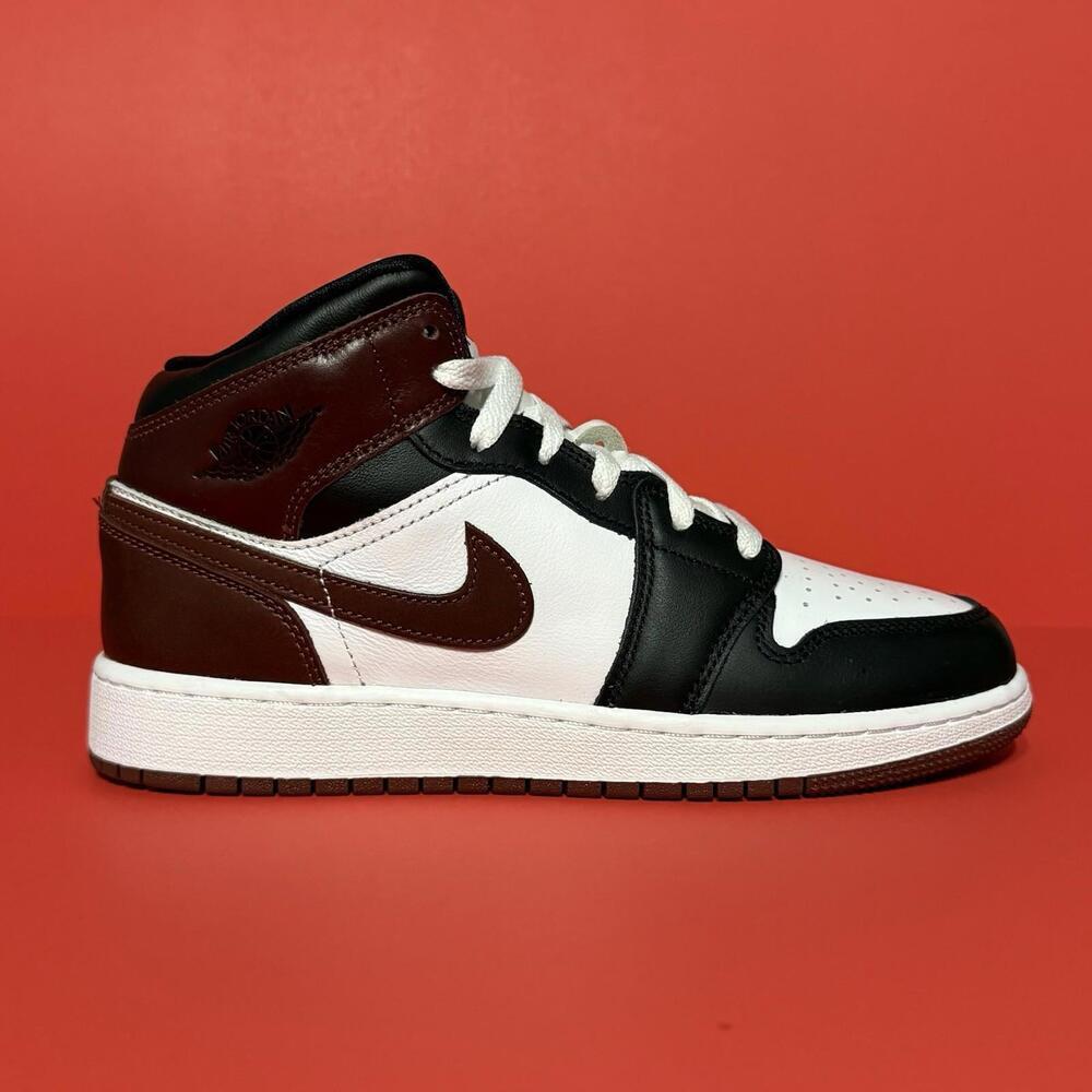Nike Air Jordan 1 Mid GS SE Dark Pony Shoes HF3193-102 Size 6.5 Men / 8 Women